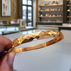 18k Gold Olated Nob Tarnish Waterproof bangle